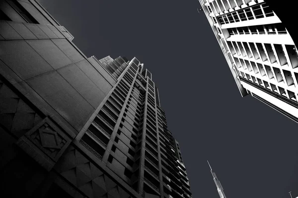 Σύγχρονοι Ουρανοξύστες Γραφείων Επιχειρήσεων Κοιτάζοντας Ψηλά Πολυώροφα Κτίρια Εμπορική Περιοχή — Φωτογραφία Αρχείου