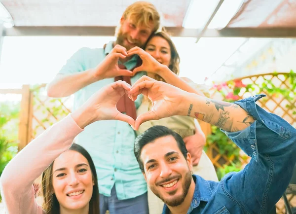 Close Couples Making Heart Shape Hands Happy Couple Love Stunning — Stock Photo, Image