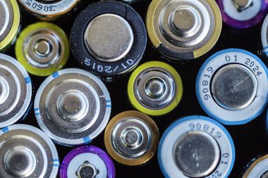 Tükenmiş renkli akülerin makrosu. Yaratıcı arka plan geri dönüşüm süreci kavramı.