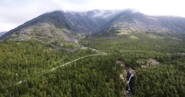 Зйомки Безпілотного Огляду Північних Гір Хібіні Мурманській Області Блакитне Небо — стокове відео