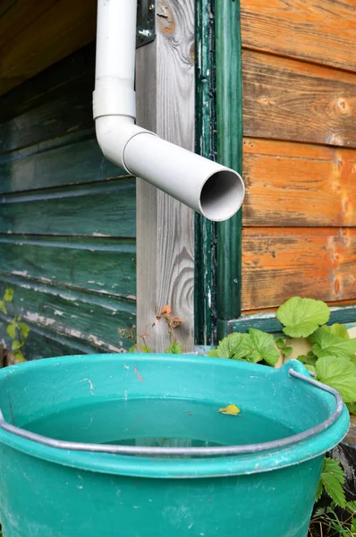 Un système de collecte des eaux de pluie . — Photo