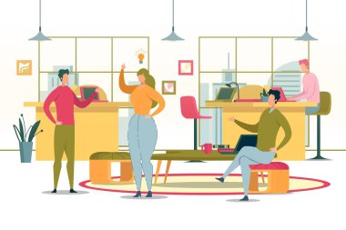 İş Kadınları İş Arkadaşlarıyla Parlak Fikir Paylaşıyorlar