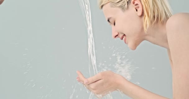 Woman Washing Her Clean Face Water Young Adult Girl Washing — Stock Video