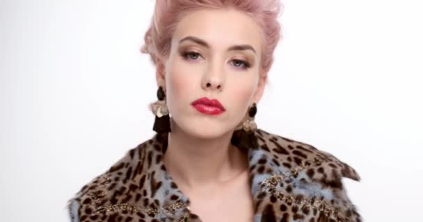 Closeup Portrait Blonde Red Lips Evening Make Big Earrings Closeup — Stock Video