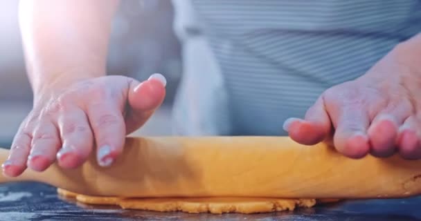 Slow Motion Footage Female Hands Rolling Dough Rolling Pin Macro — Stock Video