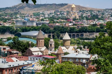 28 Mayıs 2018, Tiflis (Tiflis), Gürcistan: Eski şehrin Panoraması.