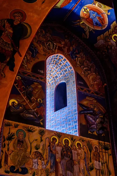 28 de maio de 2018, Tbilisi (Tiflis), Geórgia: interior da igreja cristã . — Fotografia de Stock