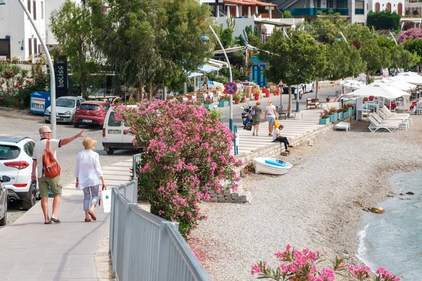 May 22, 2018, Bodrum, Turkey: Tourists visiting the embankment. — Stock Photo, Image