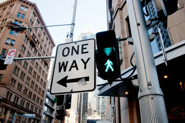 One way traffic sign direction in the city center in Sydney Aust — Stock Photo, Image