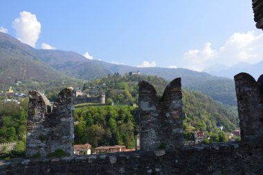 Bellinzona (İsviçre). Nisan 2017. Castelgrand Kalesi.