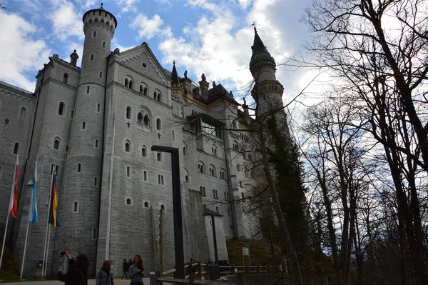 Bavaria Alemania Abril 2017 Romántico Castillo Neuschwanstein Del Rey Bávaro —  Fotos de Stock