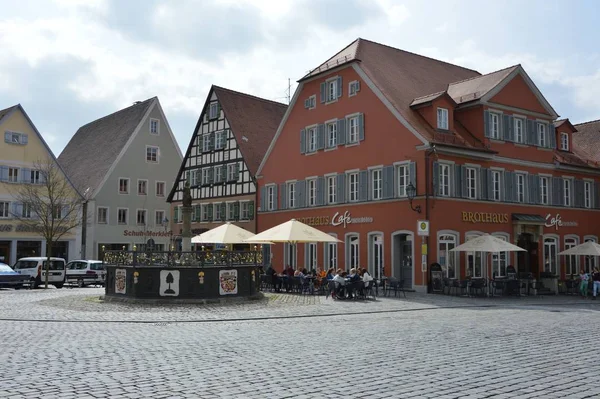 Feuchtwangen 2017年4月市场广场教堂 中世纪的老房子 — 图库照片