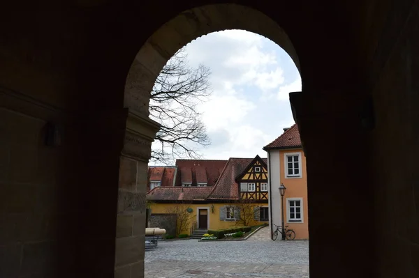 Feuchtwangen Duitsland April 2017 Kerk Van John Uitzicht Binnenplaats Vanaf — Stockfoto