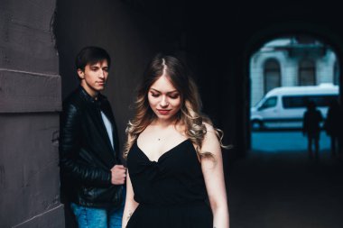 Şehrin içinden yürüme Çift