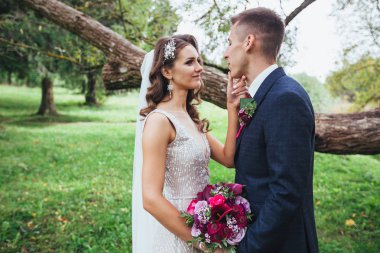 Doğa Parkı bir düğünde çift düğün