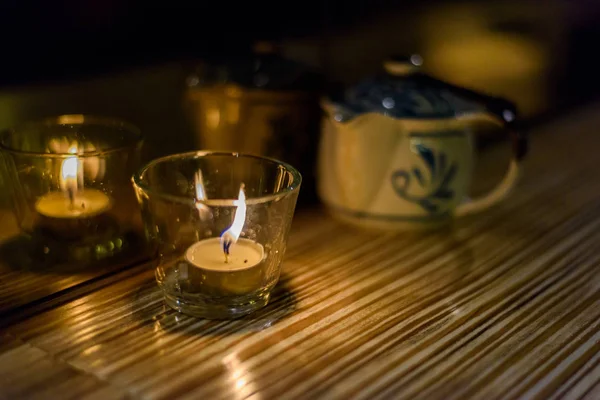 Kolacja przy świecach w restauracji — Zdjęcie stockowe