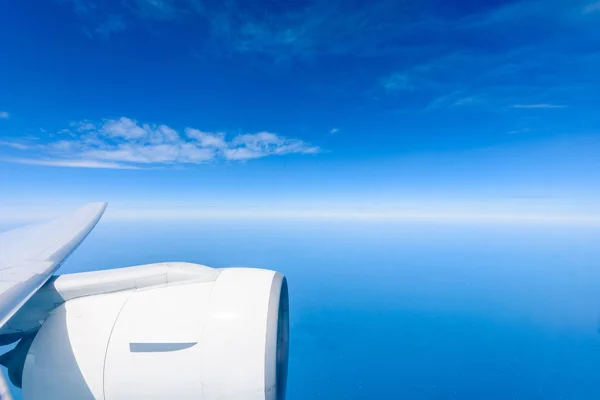 Aeromobili alari in quota durante il volo — Foto Stock