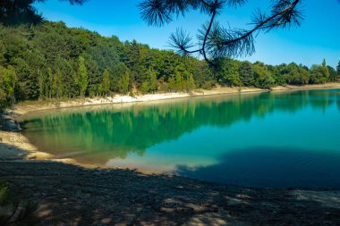 Mountain Lake Turquoise (Jübile). Kırım.