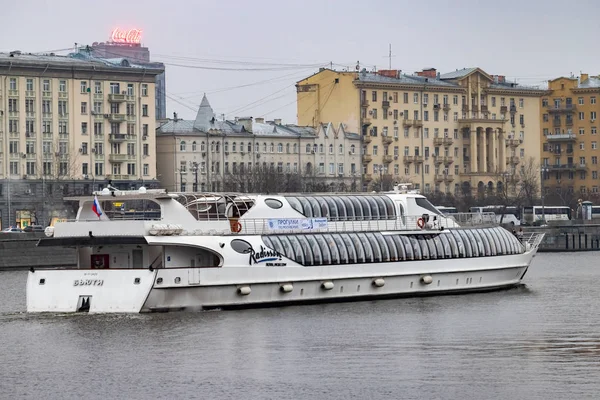 Москва Росія Грудень 2019 Катер Поїздка Флотилії Радиссона Річці Москва — стокове фото