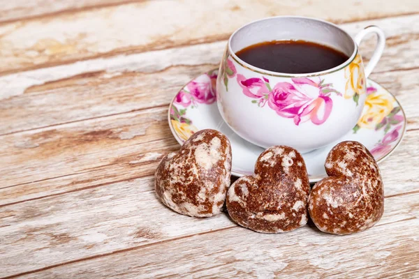 Una Taza Porcelana Blanca Platillo Con Delicado Patrón Rosas Rosadas — Foto de Stock