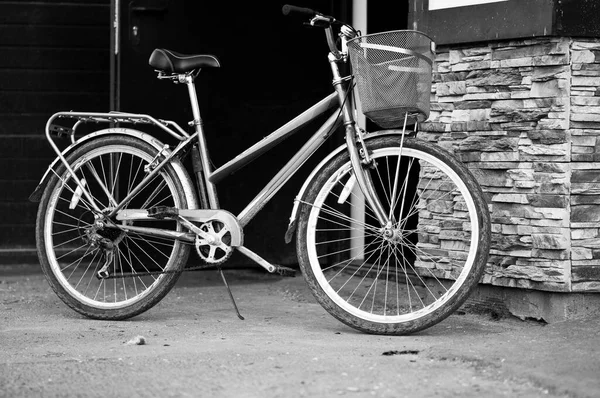 Vecchia Bicicletta Contro Muro Pietra — Foto Stock