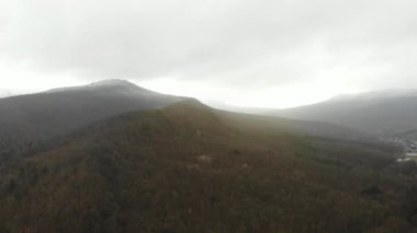 Kafkas dağlarının havadan görünüşü.