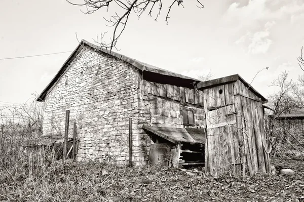 Antigua Casa Ladrillo Con Aseo Exterior Madera Campo — Foto de Stock