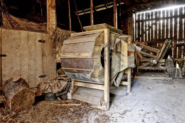 Antique threshing machine for sale | Old Wooden Threshing Machine