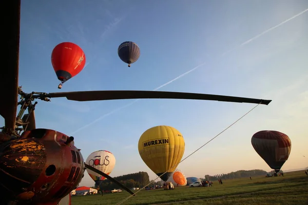 Hőlégballonok Kiállítása Magyarországon — Stock Fotó