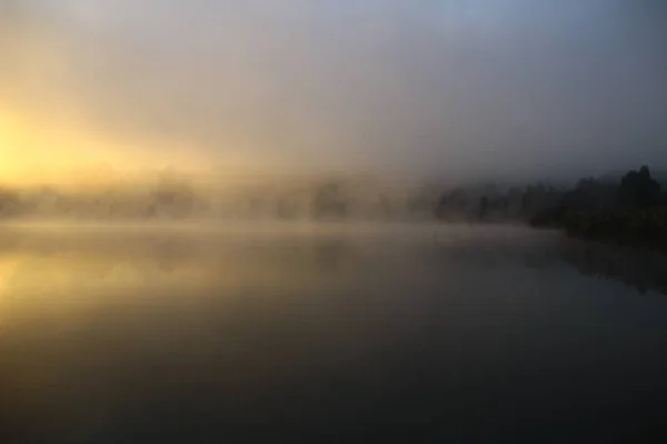 Foggy Lac Dans Lac Hongrois — Photo