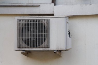 Havalandırma ünitesi kompresörü evin dışına yerleştirildi.