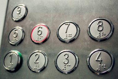 İşletme Binası asansör düğmeleri