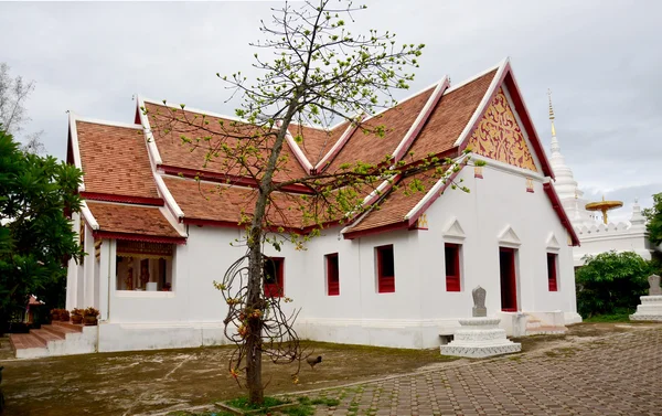 Iglesia de Wat Phra Ese templo de Khao Noi en Nan, Tailandia — Foto de Stock