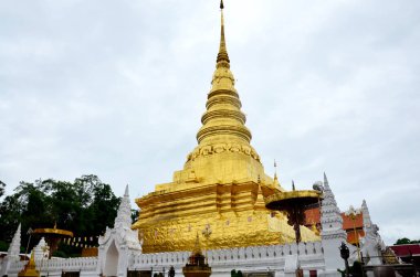Chedi, Wat Phra ki Chae Haeng Tapınağı için kişi ve halkla ilişkiler