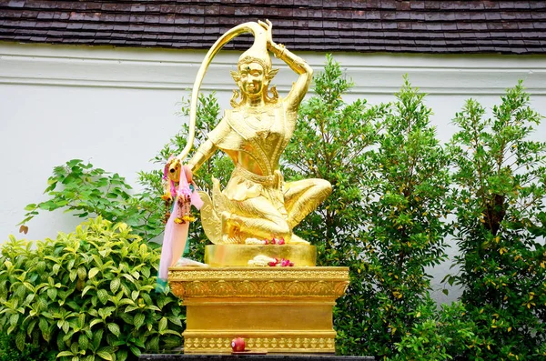 Phra Mae Thorani Budist mitoloji üzerinden Psidia'da bir tanrıça olduğu — Stok fotoğraf