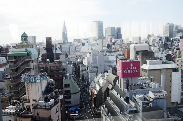 Vista aérea paisagem urbana de Shinjuku na cidade de Tóquio da região de Kanto — Fotografia de Stock