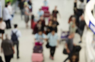 Tay insanlar ve yabancı yolcu bekleme fligh bulanık hareket
