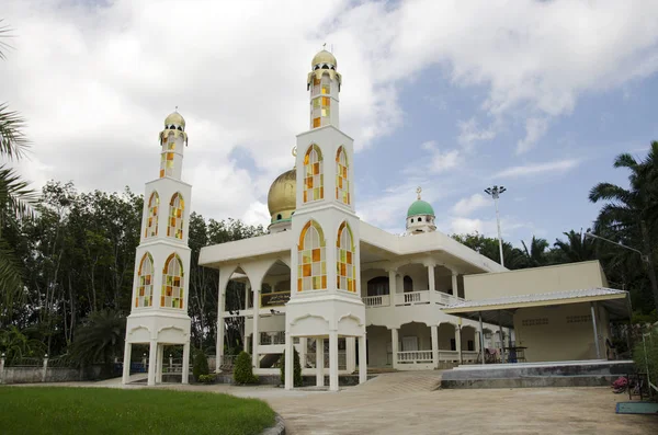 Building Pak Cheed Masjid or officially called Miftahul Mumineen — Stock Photo, Image