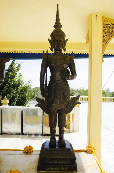 Phra Siam thewa thirat pomnik dla ludzi i odwiedzić i modlić się — Zdjęcie stockowe