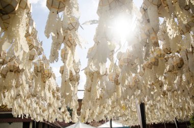 Beyaz kağıt lamba geleneksel lanna stil veya aydınlatma hareketi