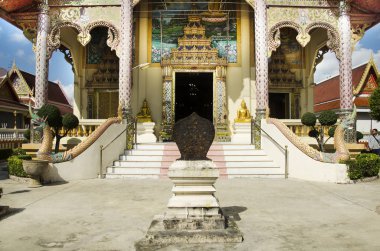 Bangkok, Tha WAT Wachirathammasatit ya da wat Mulk satit Tapınağı