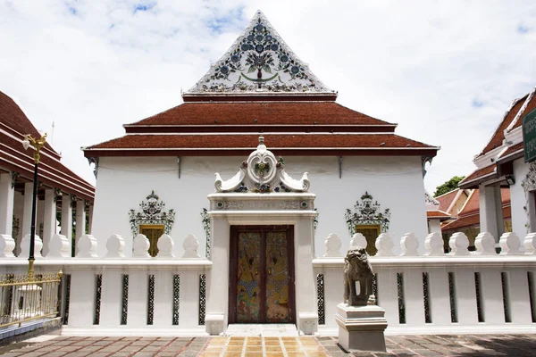 Wat Phaichayon коли Sep Ratchaworawihan храм у Самуту Prakan, — стокове фото