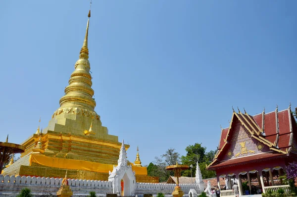 Buda emanetler altın chedi Wat Phra ki Chae Haeng Tapınağı içinde