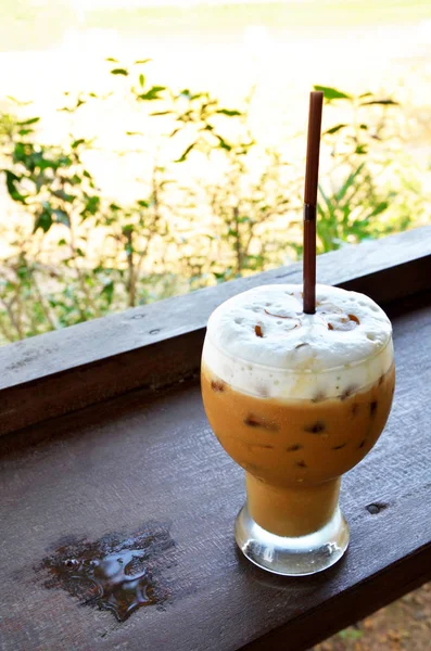 Sütlü buz kahve Coffeeshop