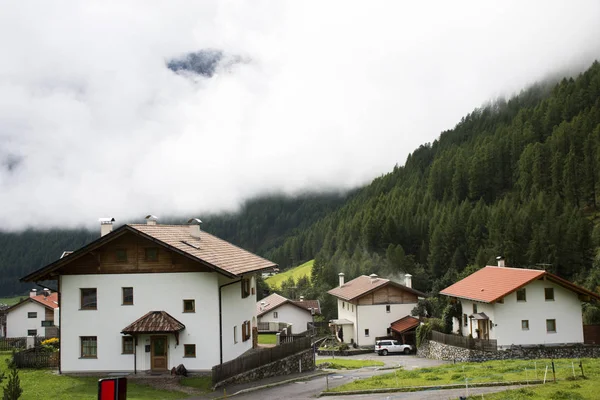 Otztal 谷でチロル、オーストリアで Niederthai 村 — ストック写真