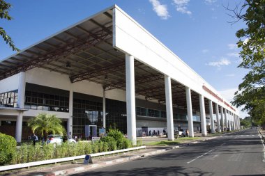 Tay insanlar sürücü yolcu göndermek için araba stop Ubon insanlara