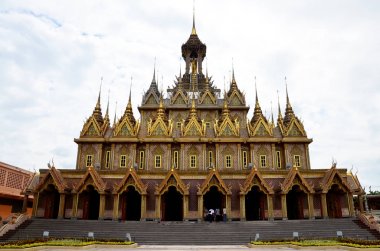 Güzel kilise veya Wat Tha Sung veya Wat Chantharam ubosot 