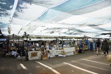 Seyahat ve alışveriş Tay insanlar ve yabancı gezginler