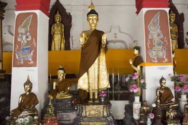 Wat Phra Mahathat Woramahawihan Nakho altın buddha heykeli