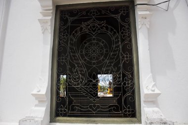 Wat Phra Borommathat Chaiya Tapınağı Surat T Chaiya İlçesi'nde